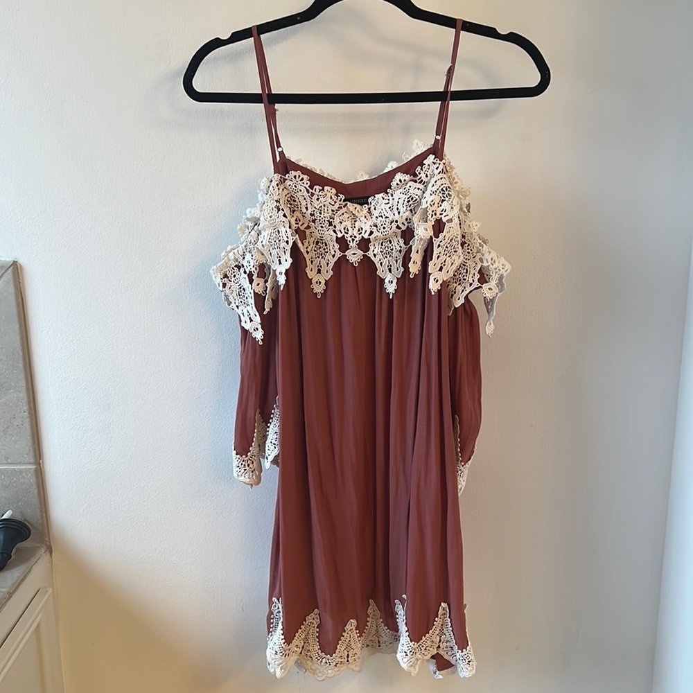 Forever 21 Shoulder-less dress - Size Small